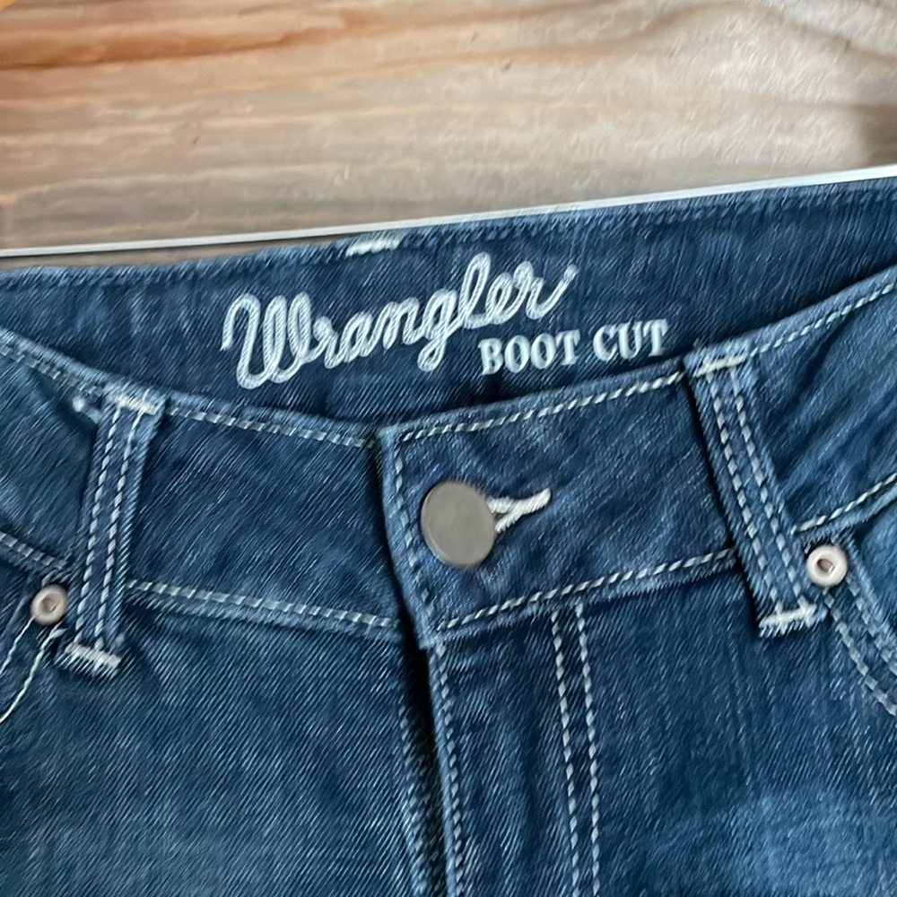 Wrangler Bootcut Jeans - Picture 2 of 3